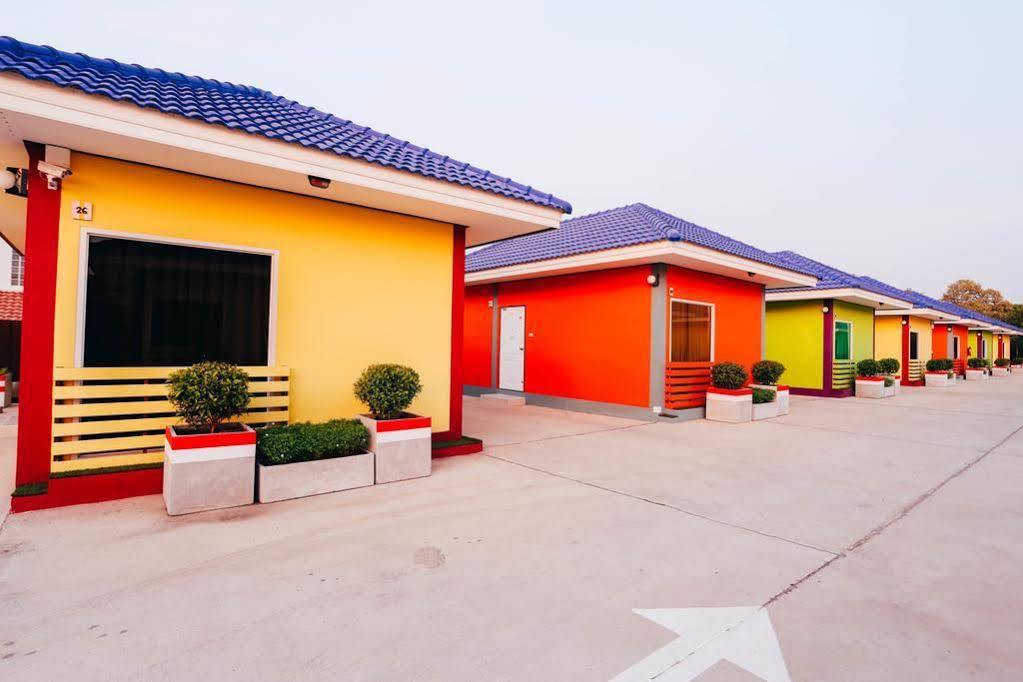 Windsor Resort Lop Buri Zewnętrze zdjęcie